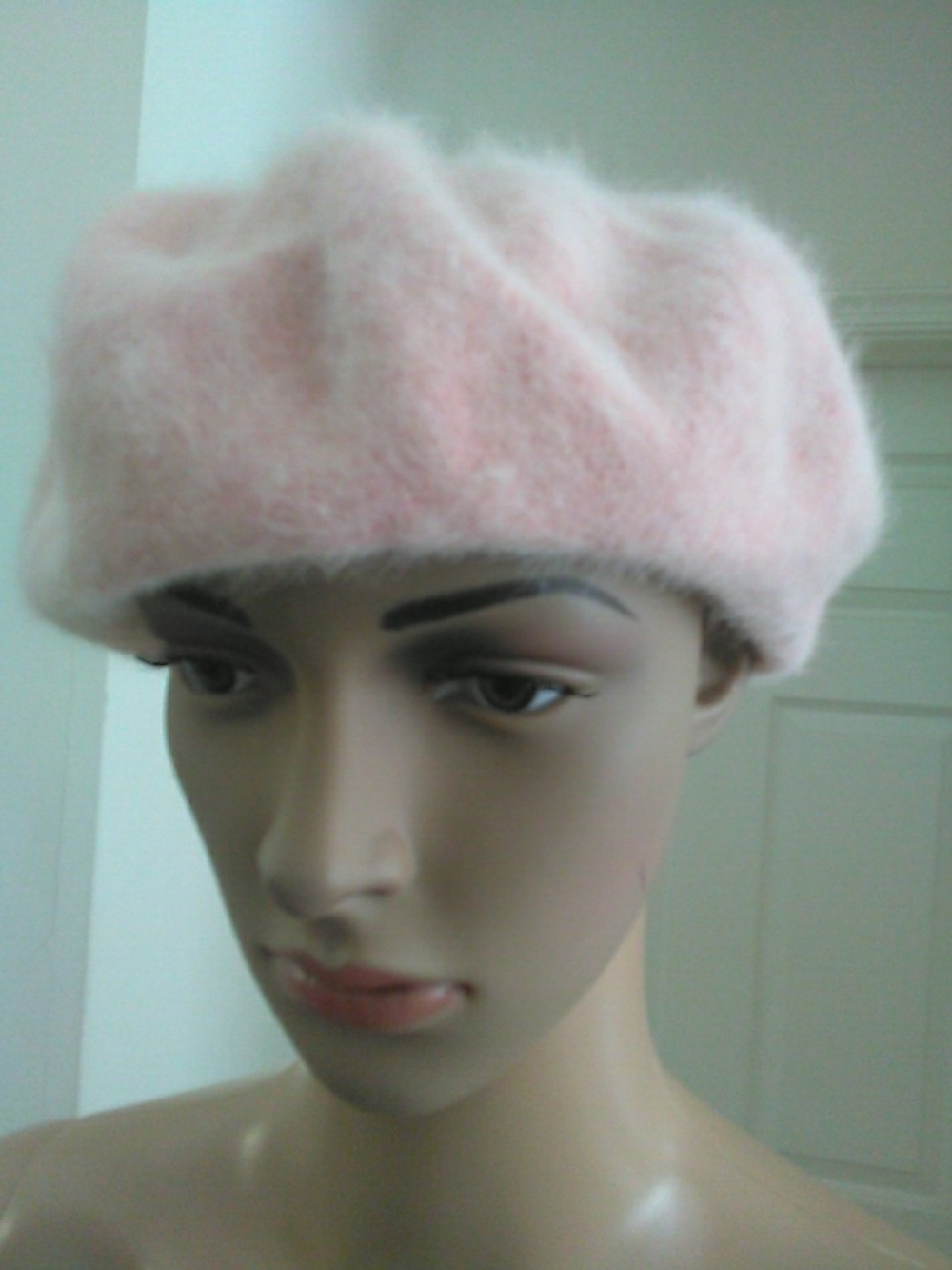 NWT LORD & TAYLOR ANGORA Soft Pink Women's Beret Hat FAB & SOFT